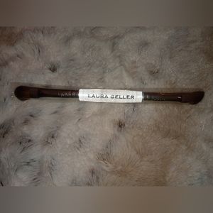 Laura Geller Makeup Brush